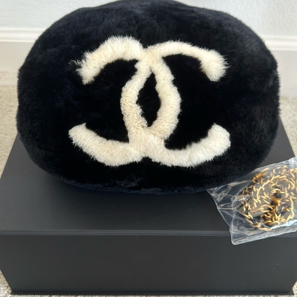 Chanel fur bag vintage